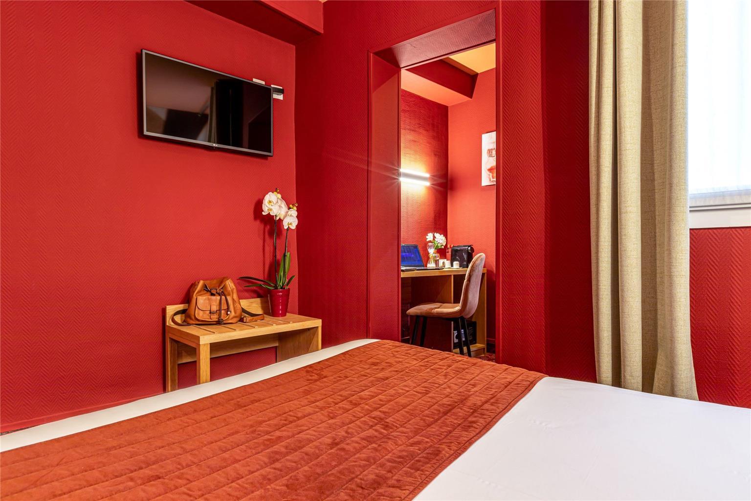 Hotel Ariane Montparnasse By Patrick Hayat