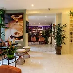 Hotel Ariane Montparnasse By Patrick Hayat