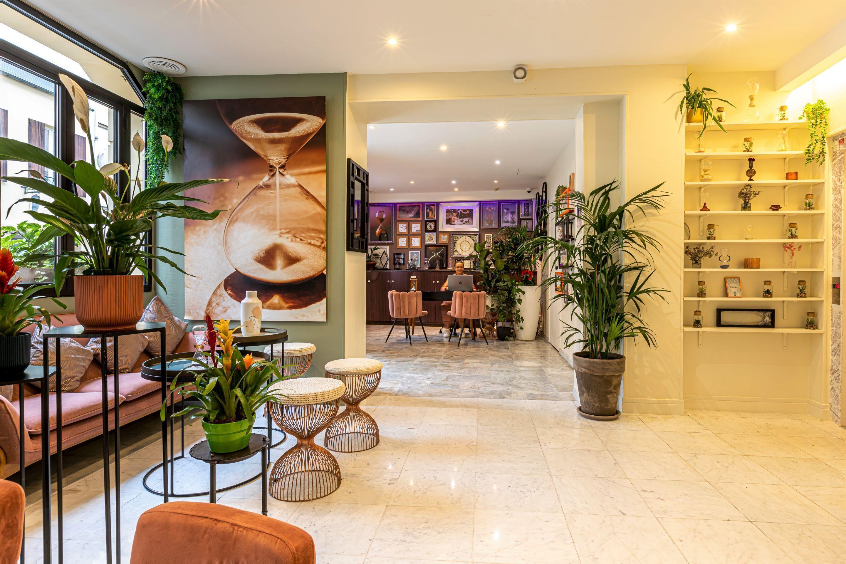 Ariane Montparnasse By Patrick Hayat 3*