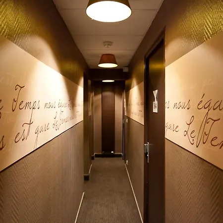 Hotel Ariane Montparnasse By Patrick Hayat Parigi