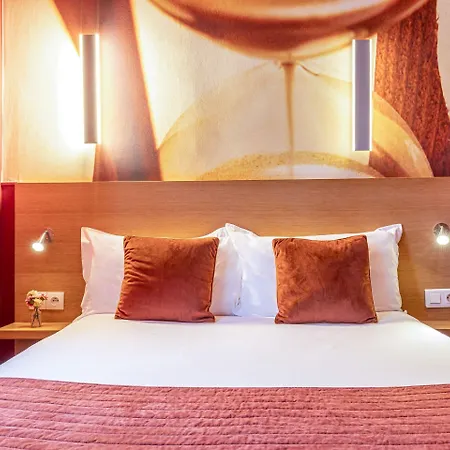 Hotel Ariane Montparnasse By Patrick Hayat