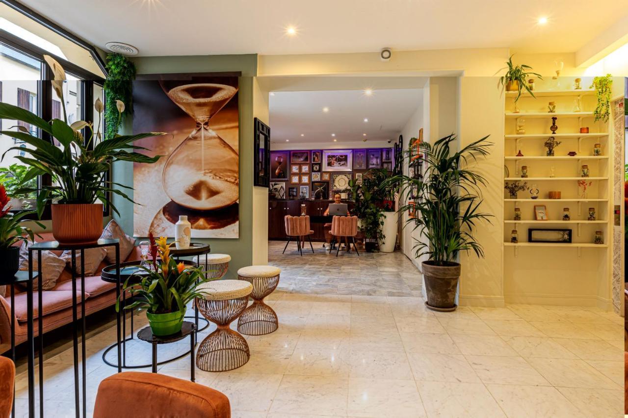 Hotel Ariane Montparnasse By Patrick Hayat